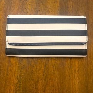 Kut from the Kloth black and white striped wallet